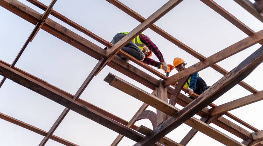 Professional gutter cleaning services in Farmland, IN